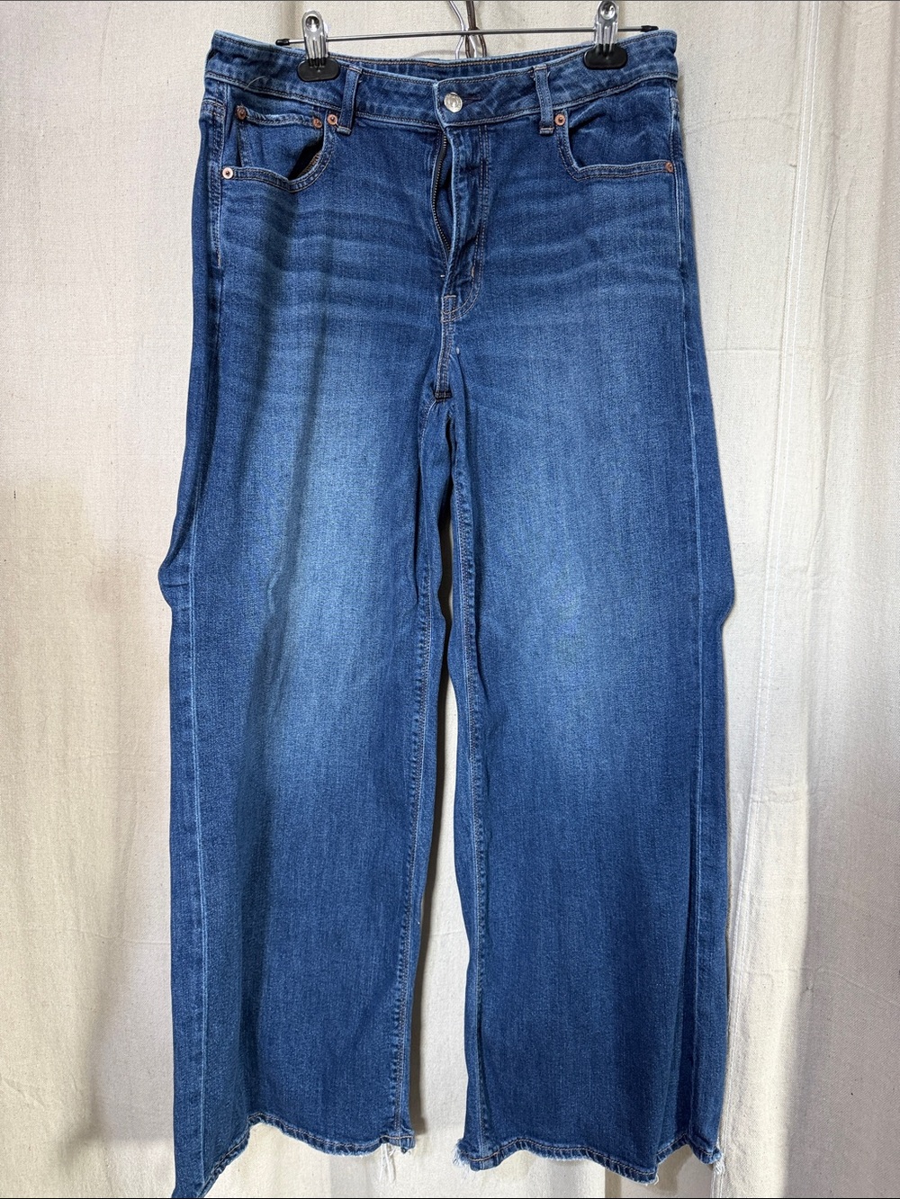 Women’s Wide-Leg Jeans